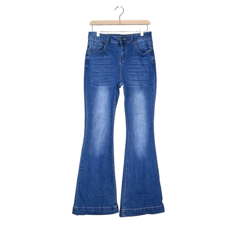 Womens 28 Dark Wash Flare Leg Jean